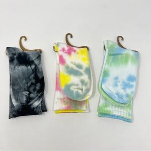 25R. Tie Dye Socks